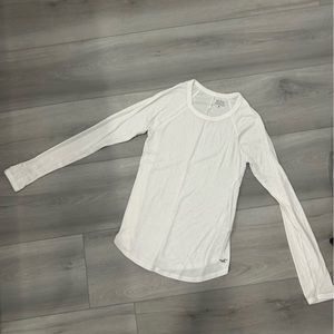 Hollister “must have collection” Long Sleeve